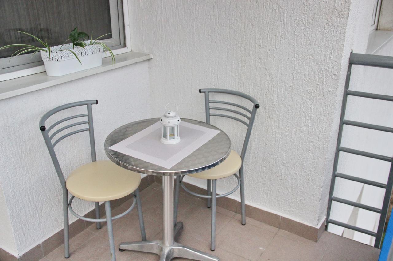 Apartment Cherry Zrenjanin Esterno foto
